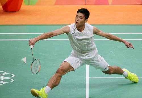 8分9助攻 8分9助攻