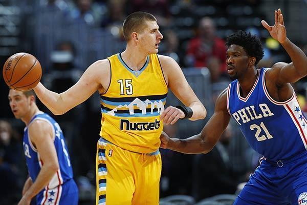 都是后来退 都是后来退